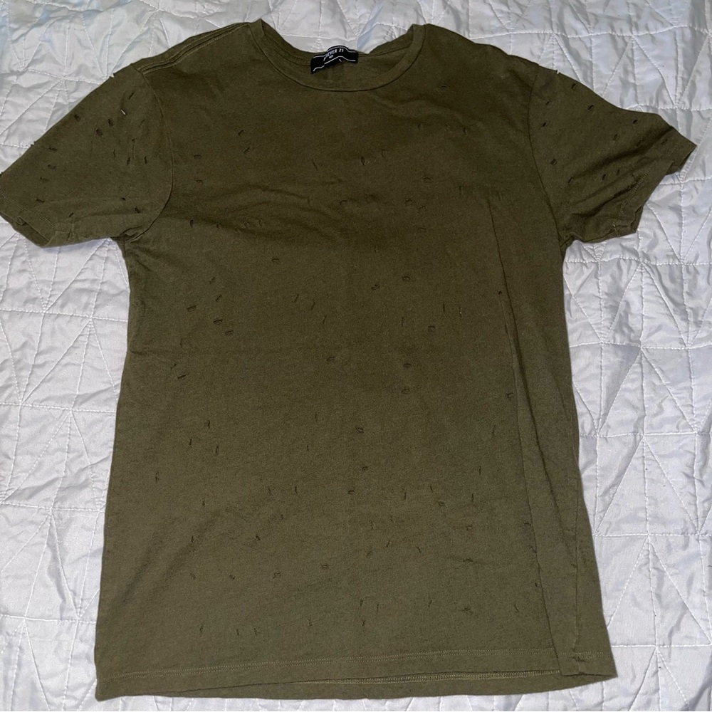 Medium green distressed tshirt